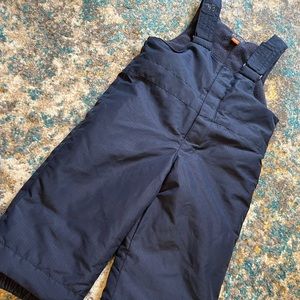 Children’s Place 18-24 snowsuit ( Boys )